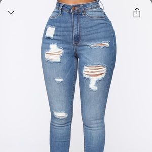 FASHION NOVA JEANS